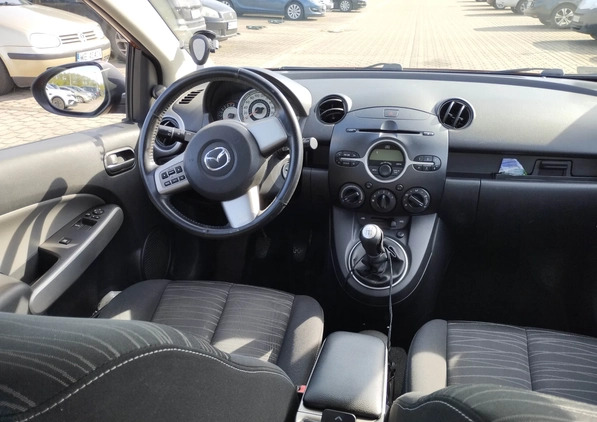 Mazda 2 cena 14000 przebieg: 137970, rok produkcji 2008 z Warszawa małe 121